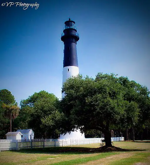 Hunting_Island_State_Park_Lighthouse
