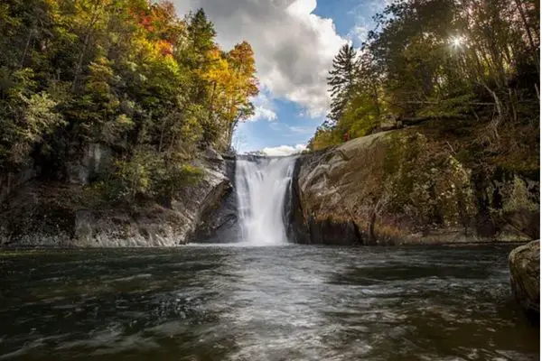 Waterfall Hikes in North Carolina: 15 Awesome Spots